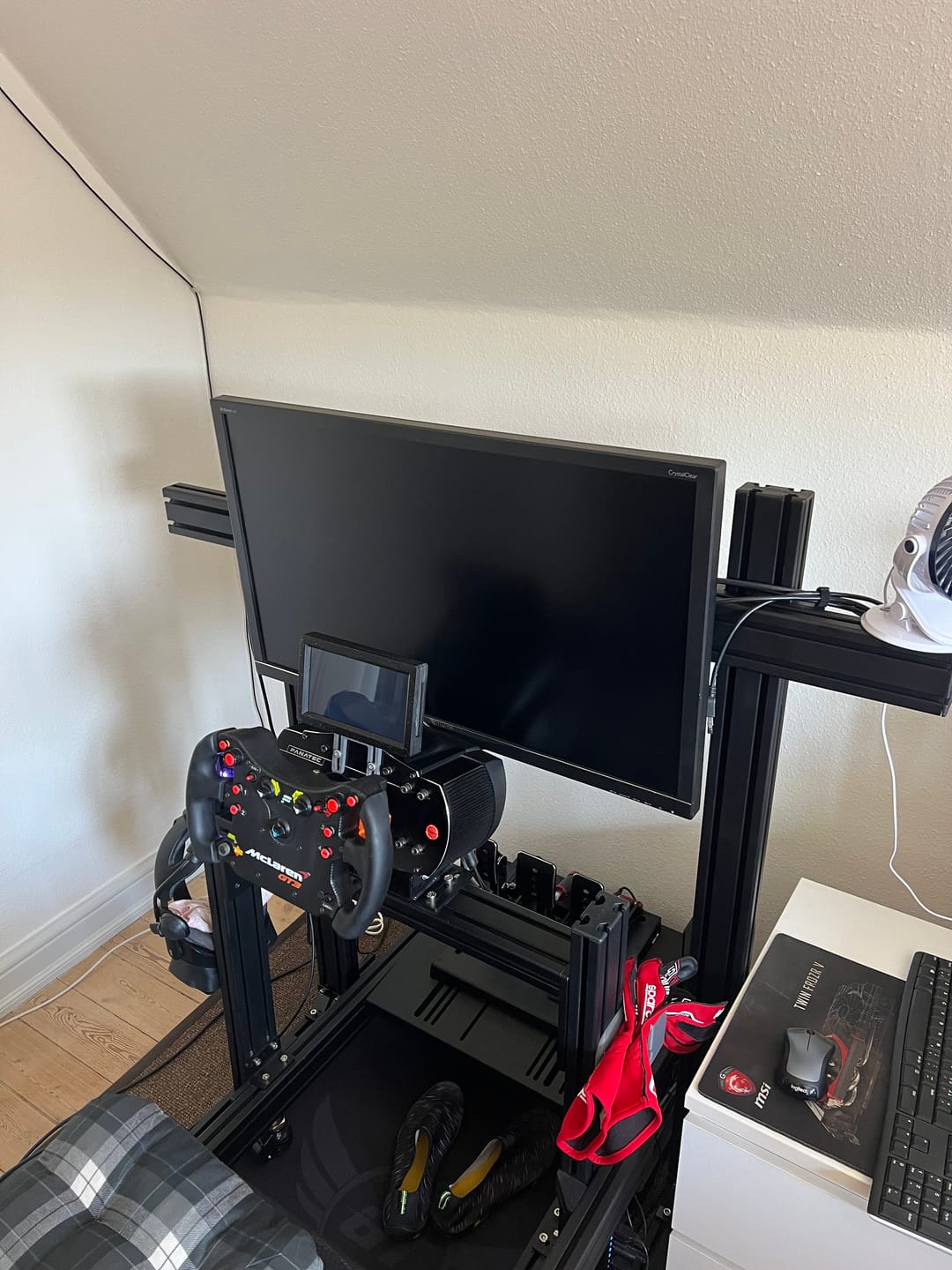 Customer photo review of Simulator Monitor Stand