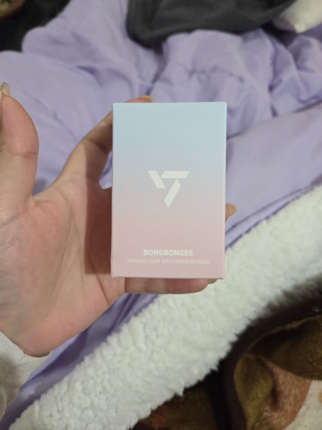 Customer photo review of [2ND PRE-ORDER] SEVENTEEN - BONGBONGEE OFFICIAL LIGHT STICK PARTS KEYRING