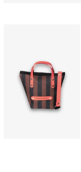 Customer photo review of Bolso Capri