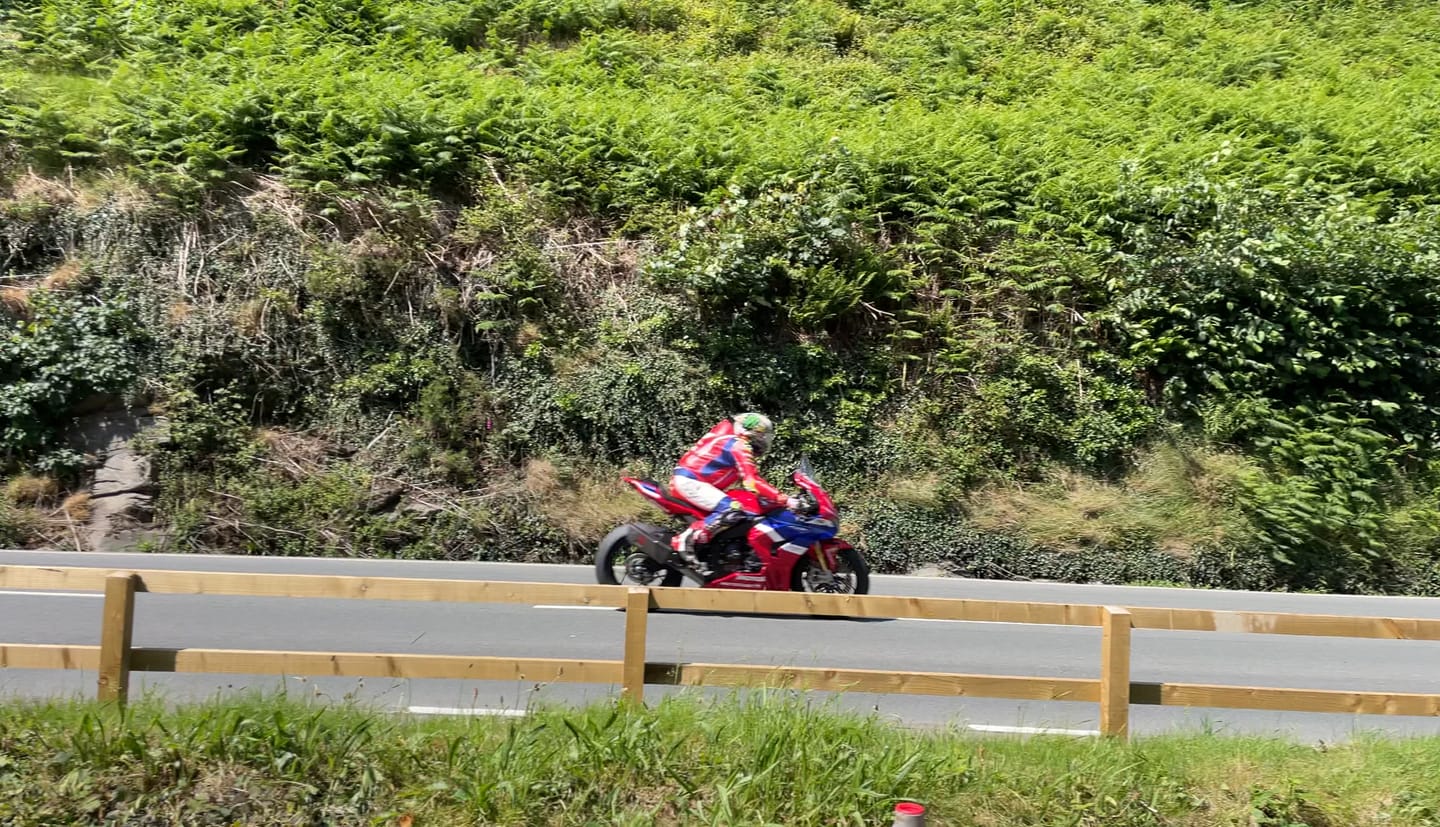 Customer photo review of Grandstand Viewing - TT25