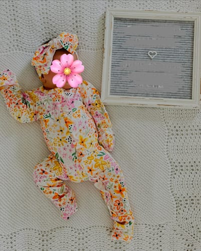 Customer photo review of Bow Headband - FRESH BLOOM