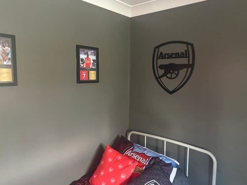 Customer photo review of Arsenal F.C. Crest Metal Wall Art