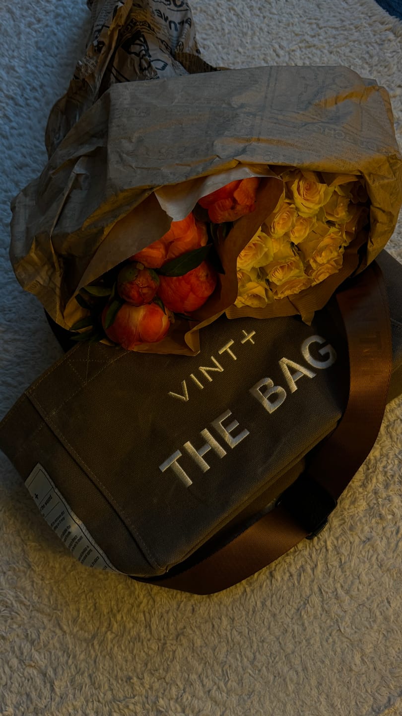 Customer photo review of CANVAS TOTE BAG - SMALL - BRAUN
