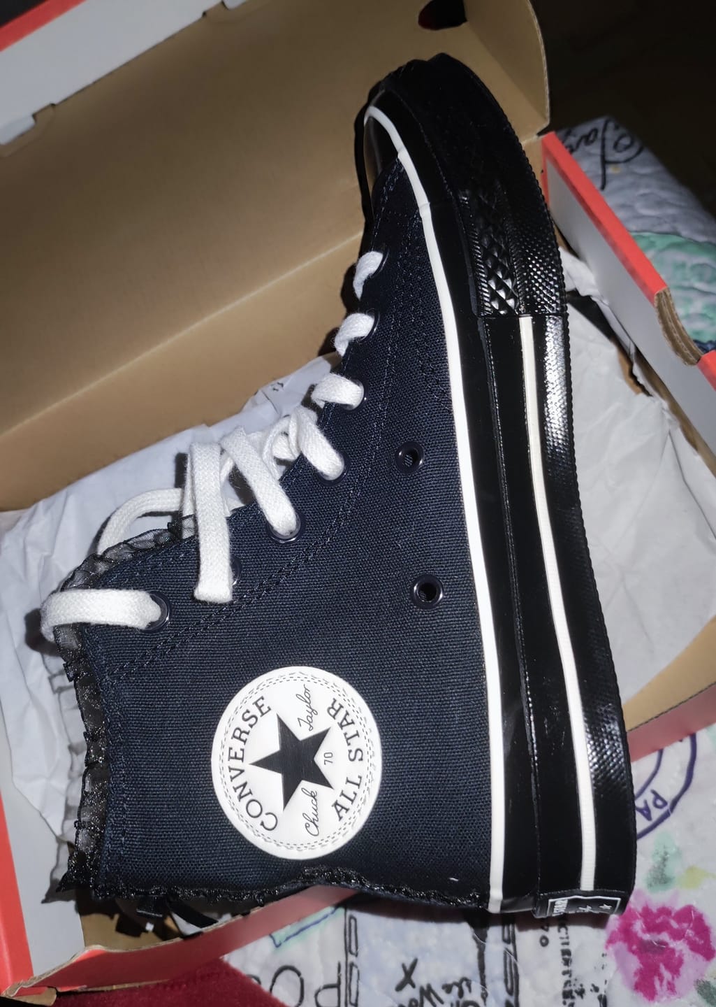 Customer photo review of Zapatilla Converse Chuck 70 Dark Swan Mujer Negro