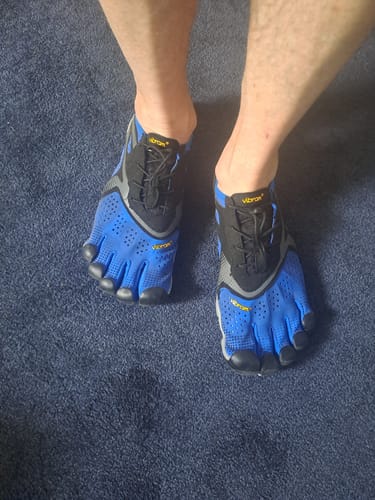 Customer photo review of V-RUN Mens Blue Black