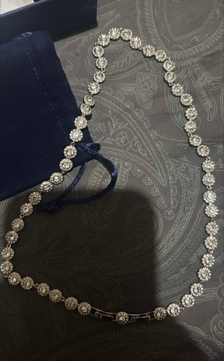 Customer photo review of COLLAR CRISTAL SWAROVSKI ANGELIC + KIT DE REGALO