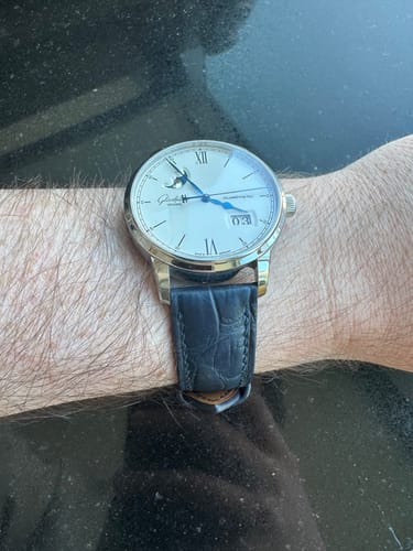 Customer review photo of a dark blue crocodile leather watch strap