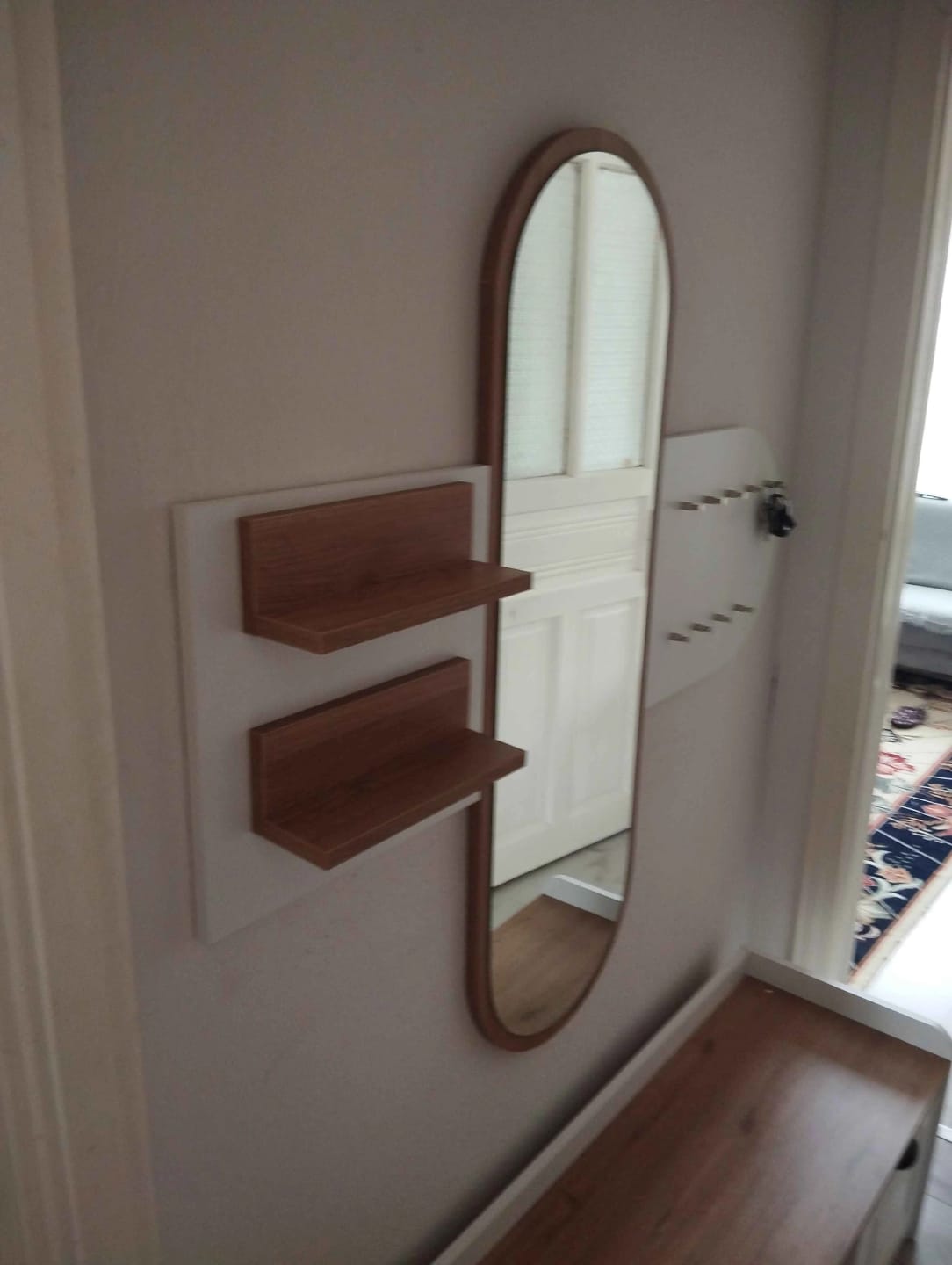 Customer photo review of Rani EE101 Aynalı Vestiyer Modern Portmanto Duvar Askısı Ayakkabılık Renk: Beyaz - S. Ceviz