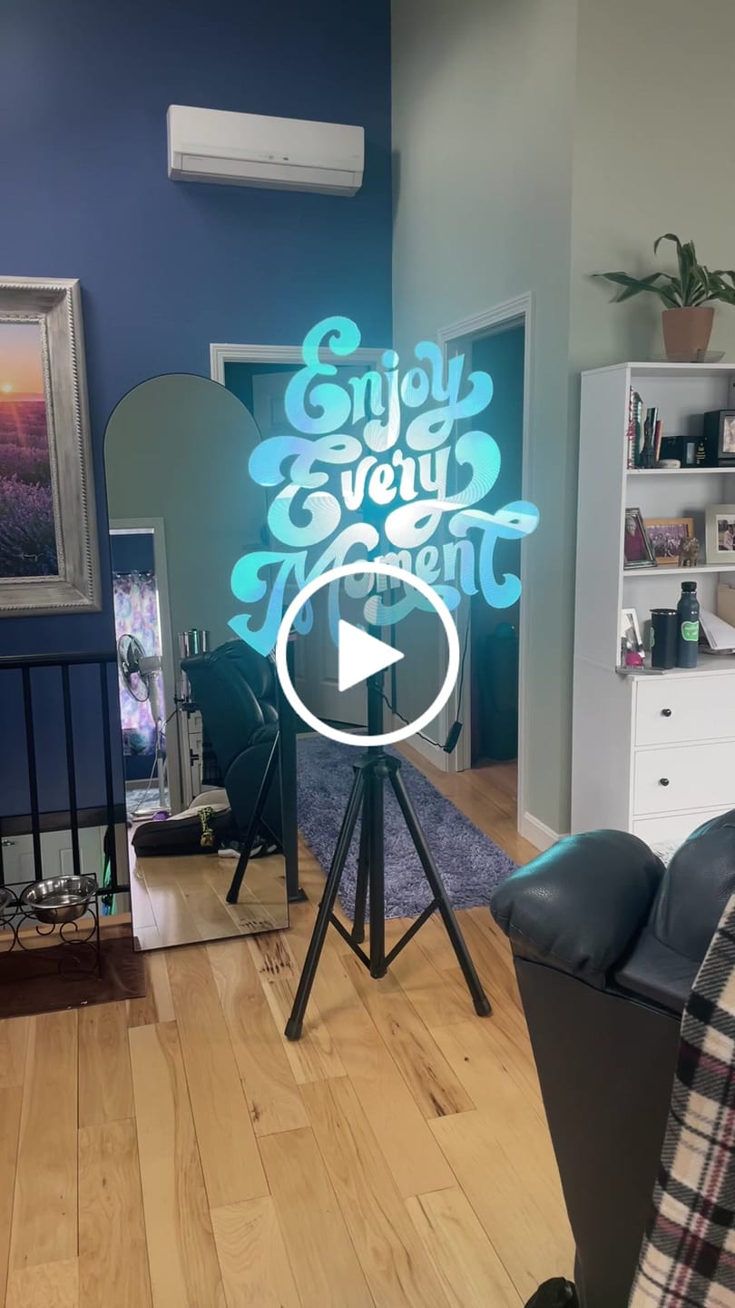 Customer video review of L6 Holographic Fan 39.5"