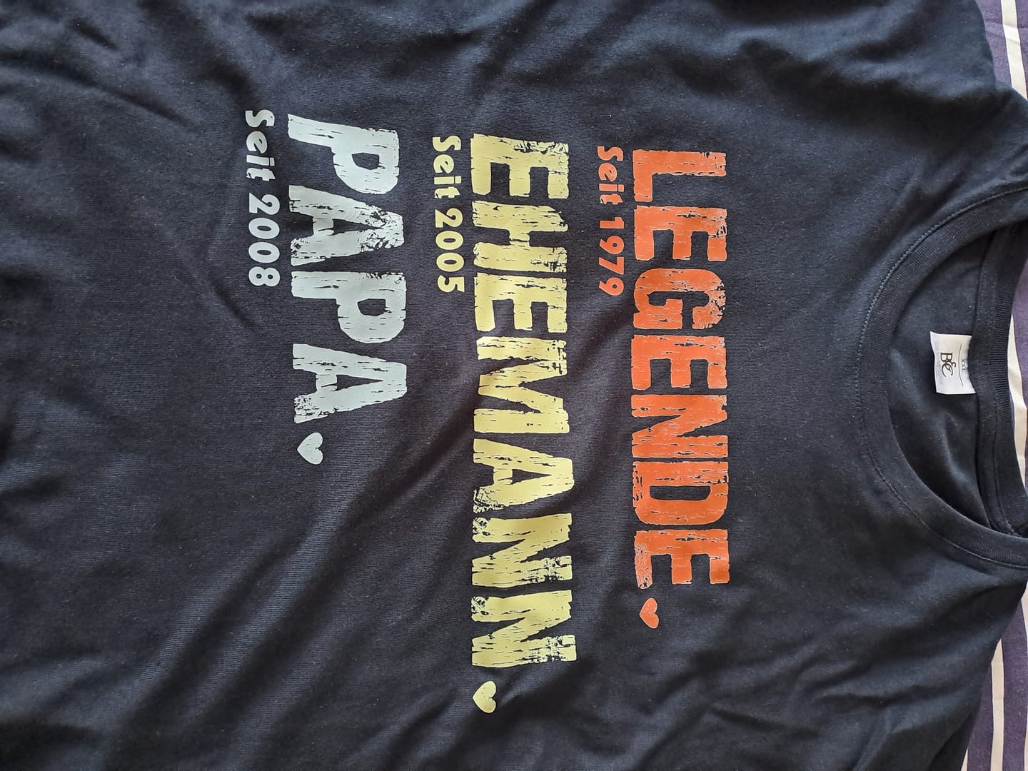 Customer photo review of Legende, Ehemann, Papa und Opa - Personalisiertes T-Shirt für Papa und Opa