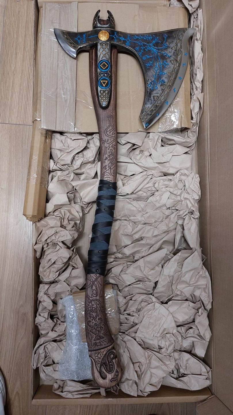 Customer photo review of Hache Leviathan de Kratos Forgée à la Main