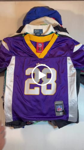 Customer video review of PREMIUM VINTAGE MYSTERY BOX - 10 PIECES