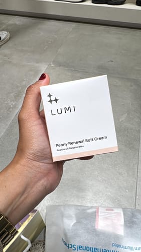 Customer photo review of Peony Renewal Soft Cream