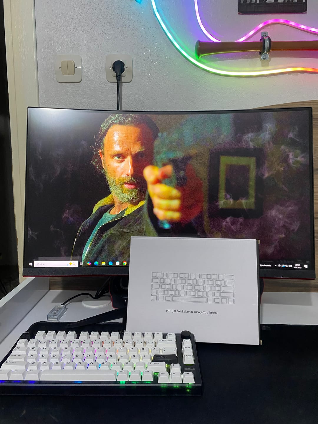 Customer photo review of Wraith Çift Enjeksiyonlu PBT Türkçe Tuş Takımı