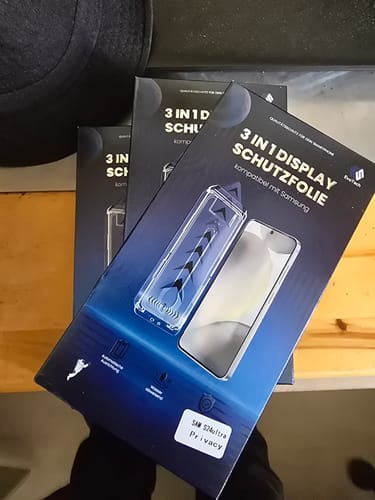 undefined review of 3 in 1 Schutzfolie - Samsung (2 Stück) image 1 out of 1