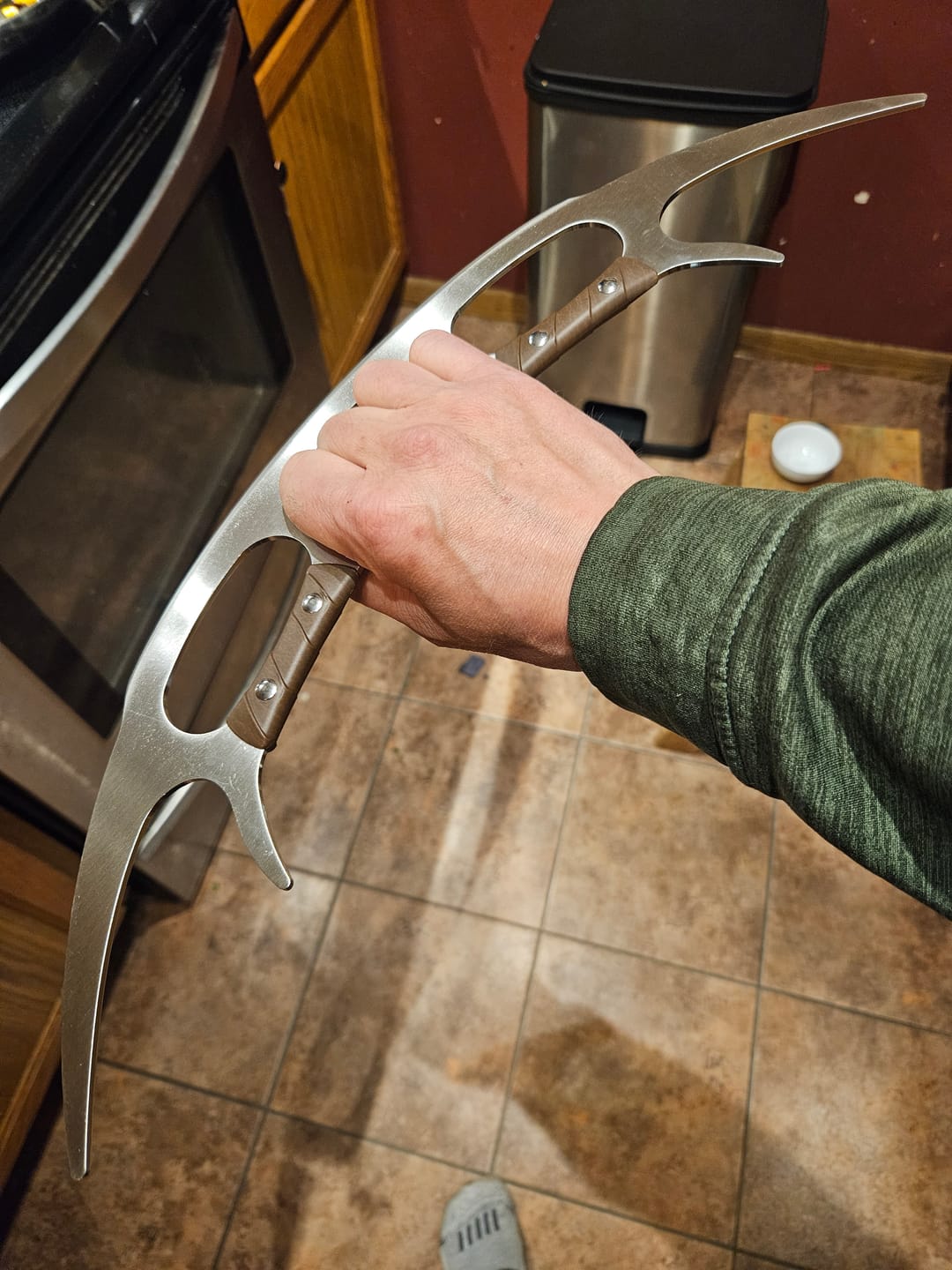 Customer photo review of Star Trek™ Bat'leth Pizza Cutter