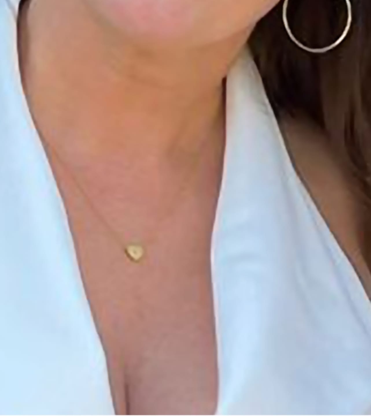 Customer photo review of Amo Heart Necklace in Gold
