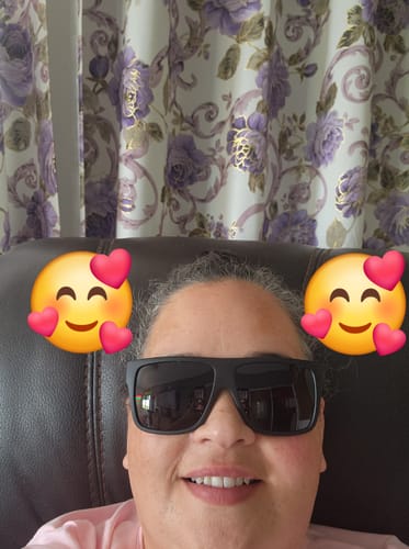 Customer photo review of Mis Raíces Black