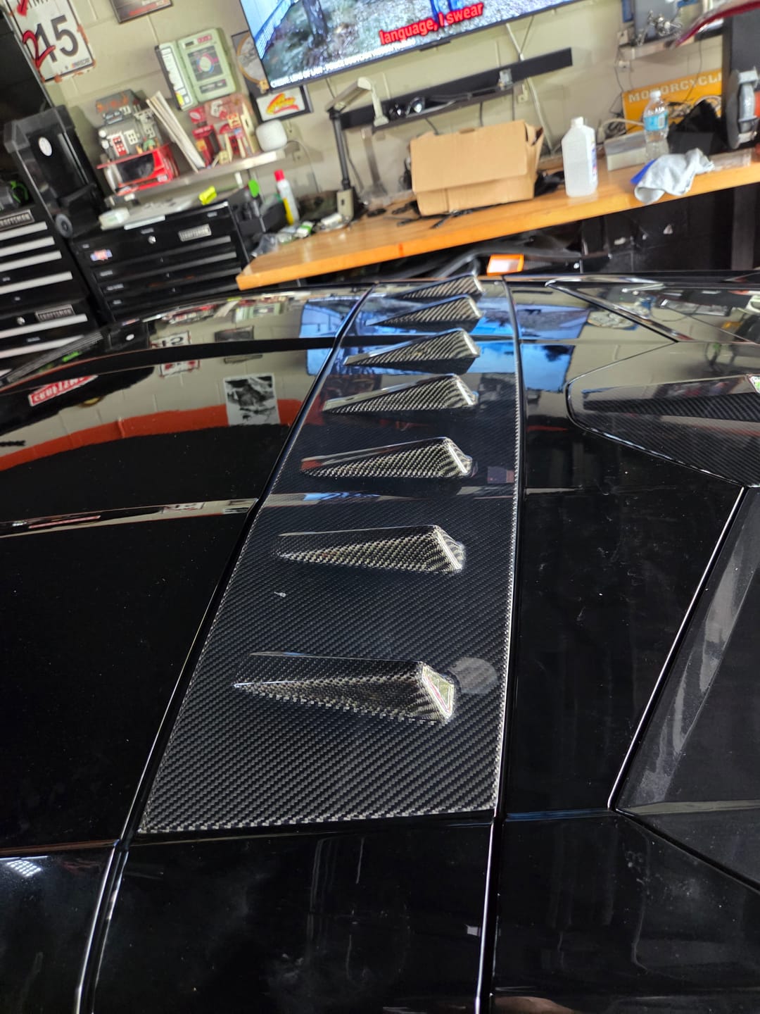 Customer photo review of Chevrolet Corvette C8 Rear Roof Vortex Generators