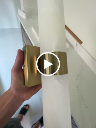 Customer video review of Dimmable LED Marble Tube Linear Bathroom Wall Sconce