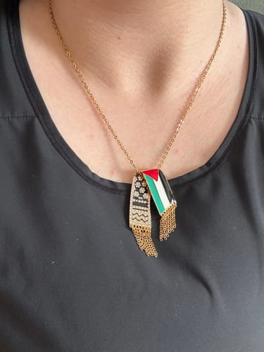Customer photo review of Keffiyeh Necklace
