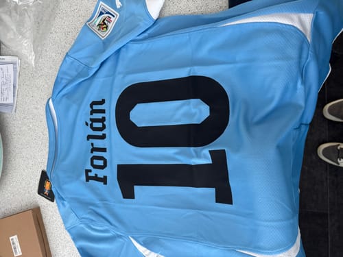 Customer photo review of Diego Forlán Uruguay 2010 South Aftica World Cup Blue Retro Jersey