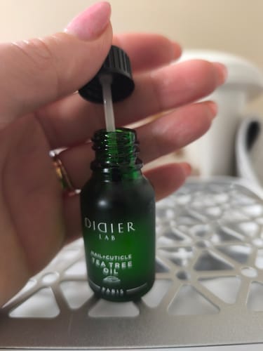 Customer photo review of Nail and Cuticle Oil Didier Lab, Tea Tree, 15 ml