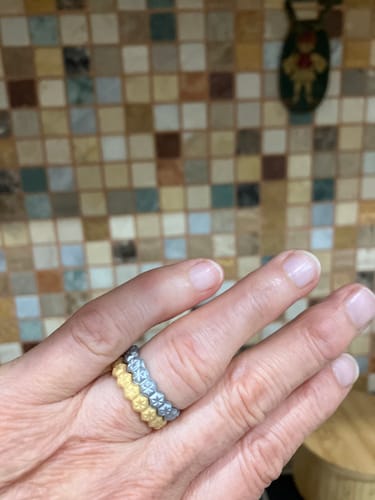 Customer photo review of Stars Collection - Silicone Wedding Rings for Women