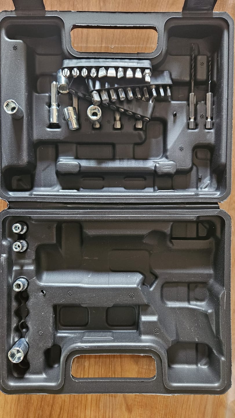 Customer photo review of Destornillador Eléctrico 47 PIEZAS
