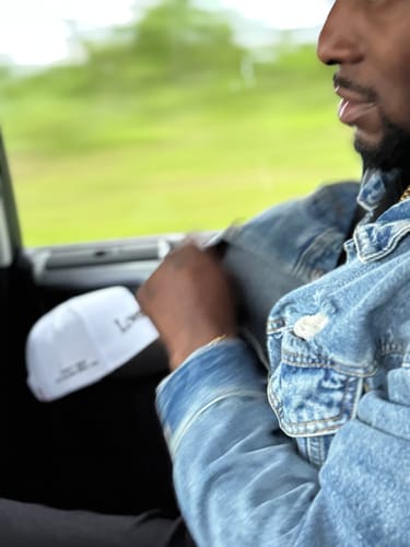 Customer photo review of Loverboy (White/Black)
