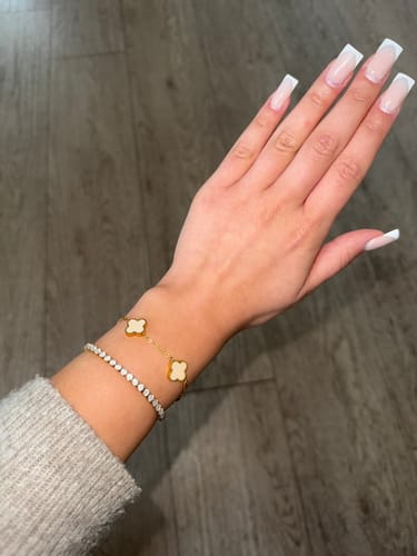 Kundenbewertung mit Foto zu Beige Clover Armband