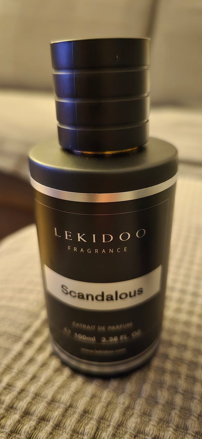 Customer photo review of Scandalous