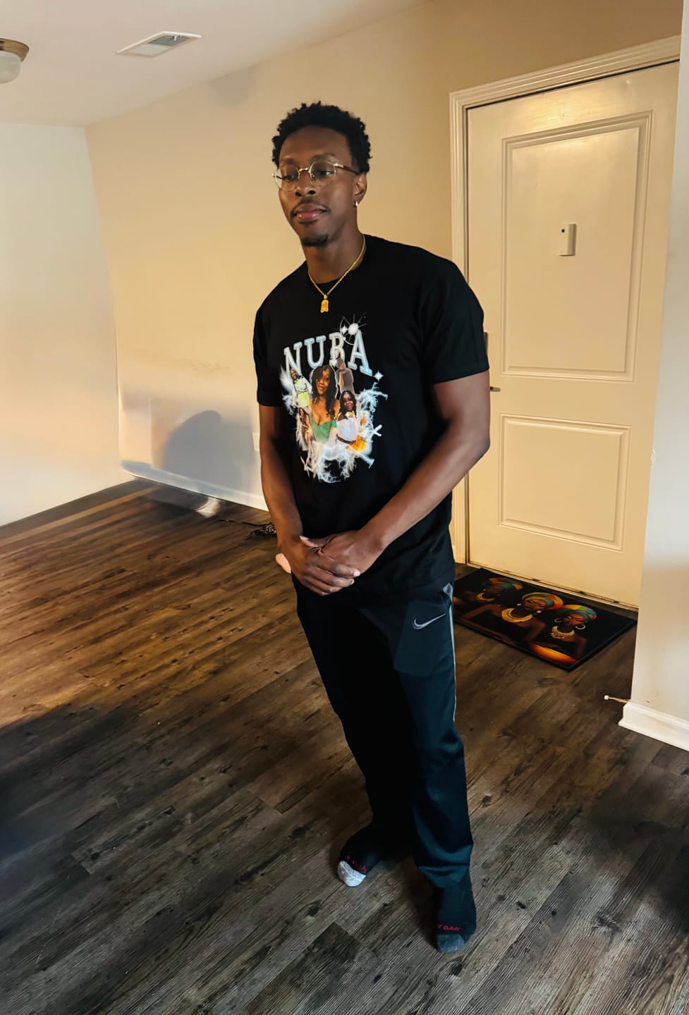 Customer photo review of (Local Warehouse) Summer Sale- Custom Made Vintage Retro 90s Shirt Multicolor