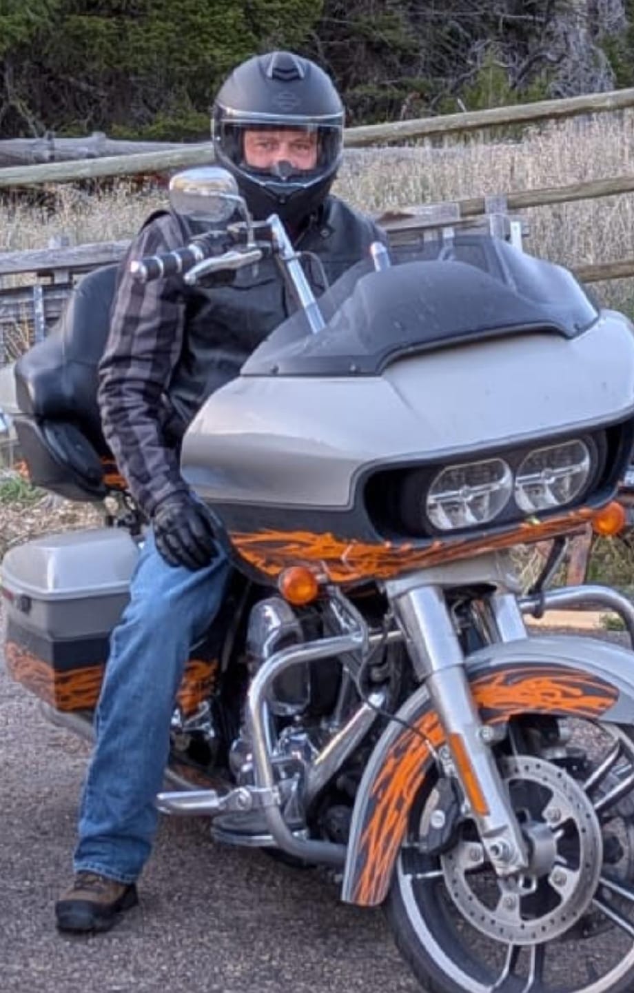 Customer photo review of Kevlar Flannel Riding Shirt – Grey + Black Plaid