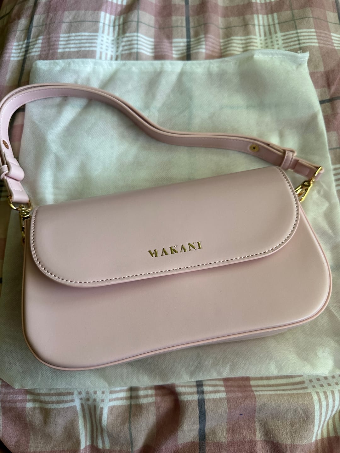 Customer photo review of CHLOIE - ROSE LIGHT