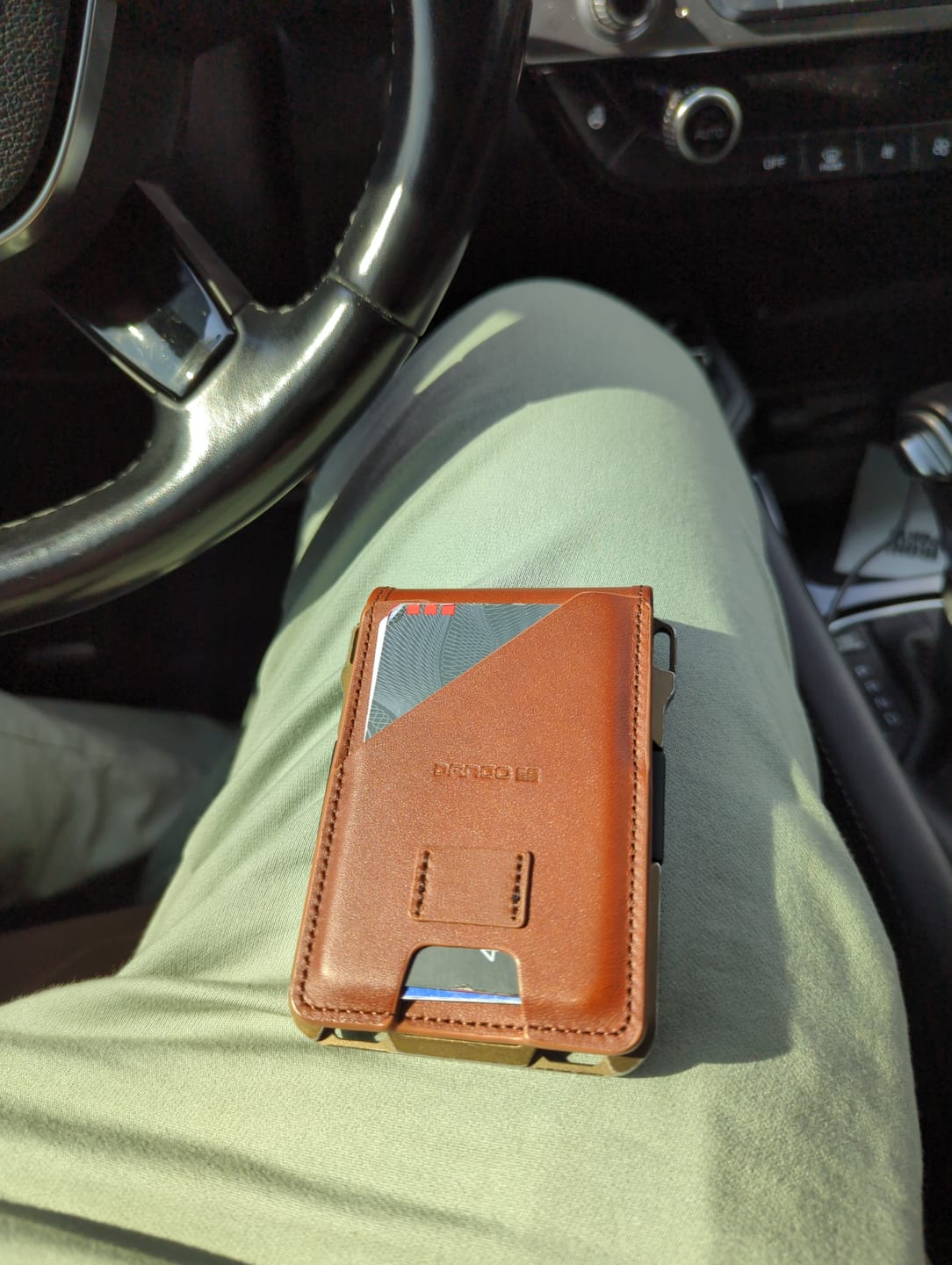 Customer photo review of M1 MAVERICK™ 4 POCKET BIFOLD LEATHER