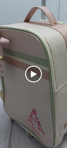 Customer video review of CARRINHO 360 GRAUS (50CM) RODINHA 18,5CM COR BEGE