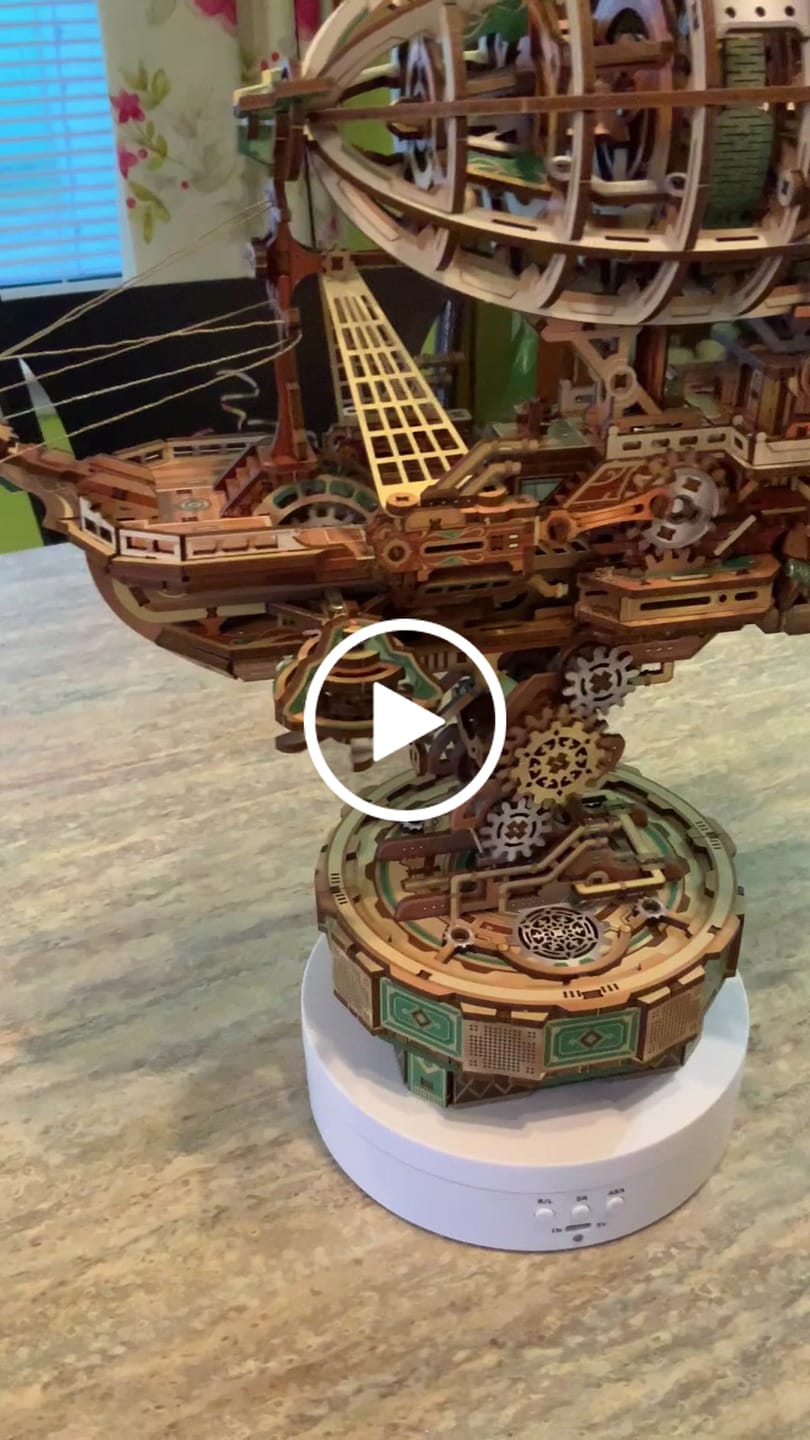 Customer video review of Vapor Trek 3D Wooden Puzzle