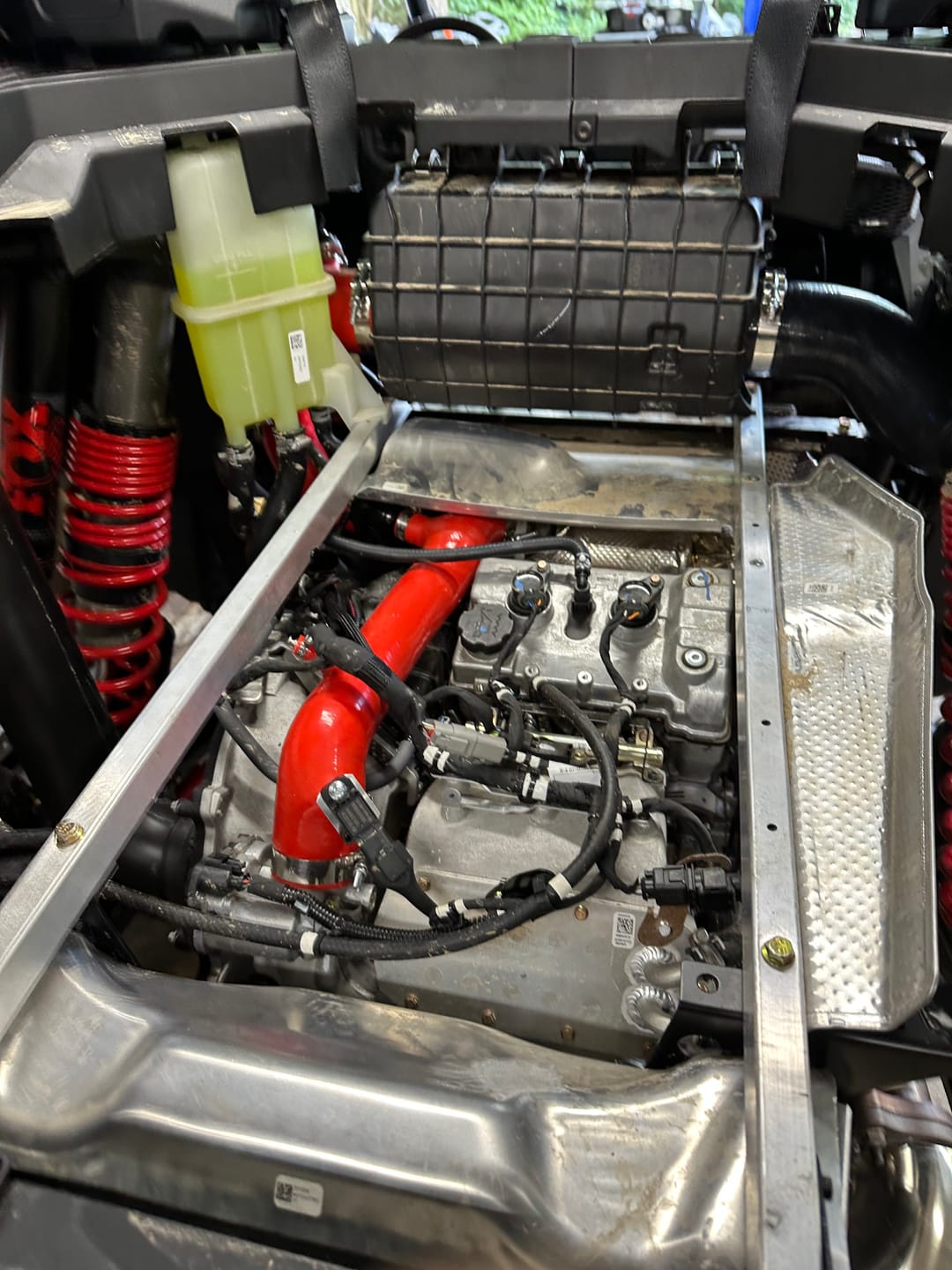 Customer photo review of RPM Polaris RZR Turbo R & PRO XP/S Turbo Silicone Intake J-Tube, Charge Tube W/ BOV, & Intake Tube KIT