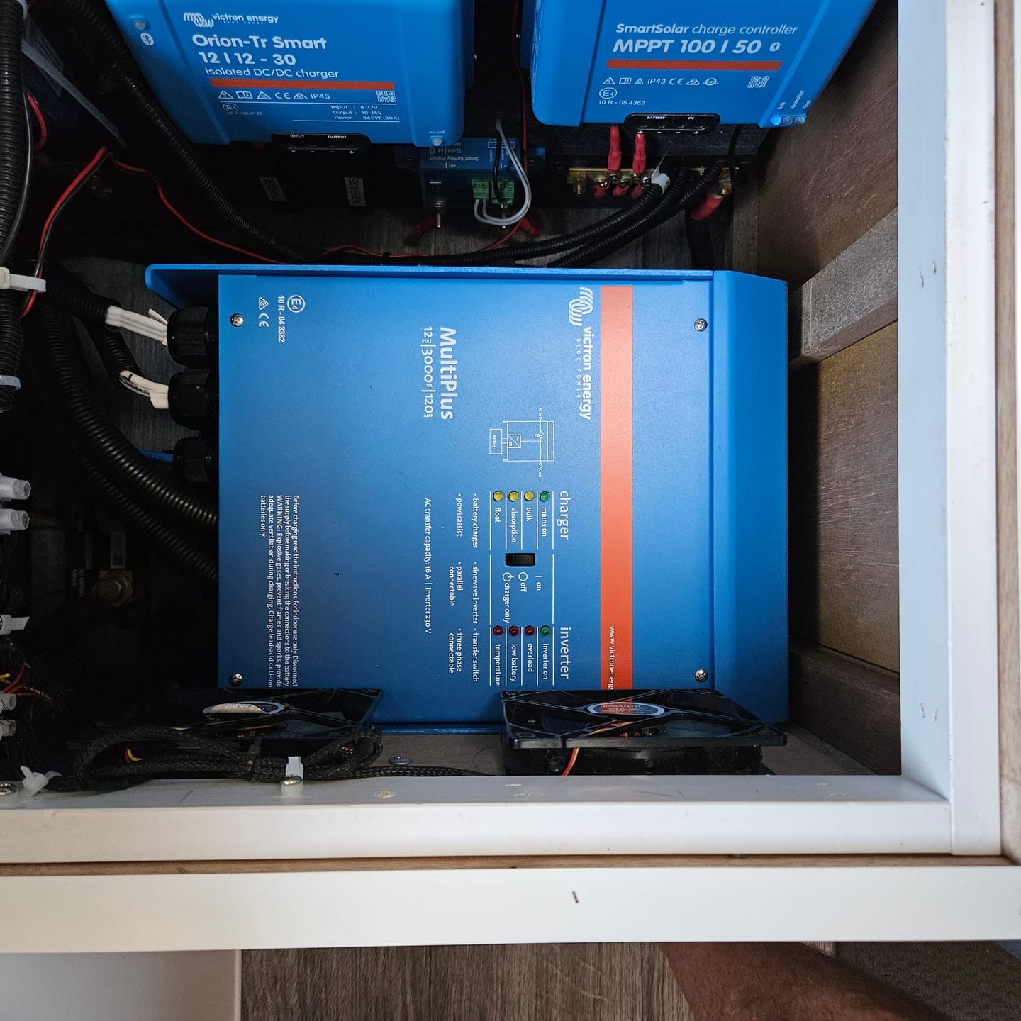 Customer photo review of Victron Multiplus Inverter/Charger 230V (3000VA-5000VA)