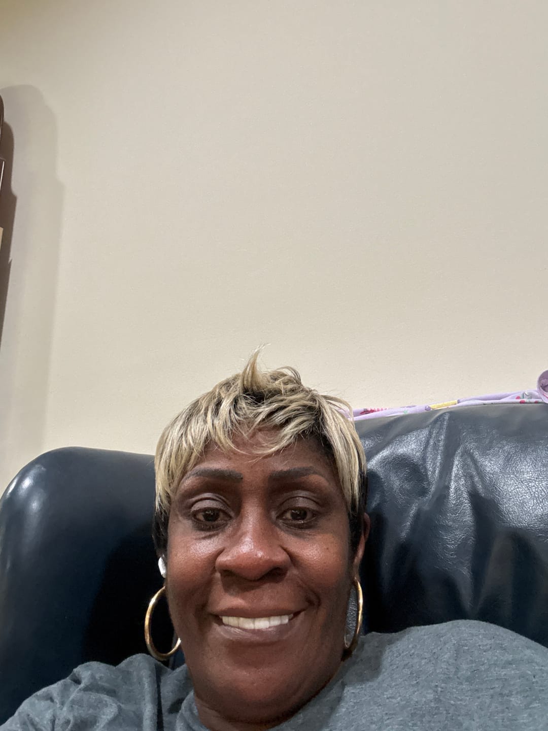 Customer photo review of Vanessa Slim Lite with Bang Full Wig - SLB THREE