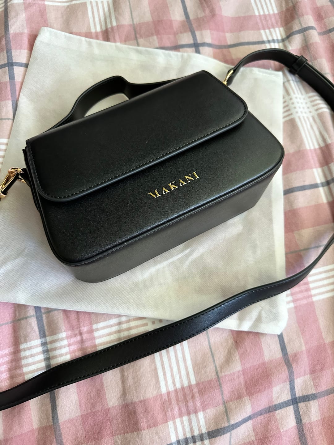 Customer photo review of NALUA - BLACK