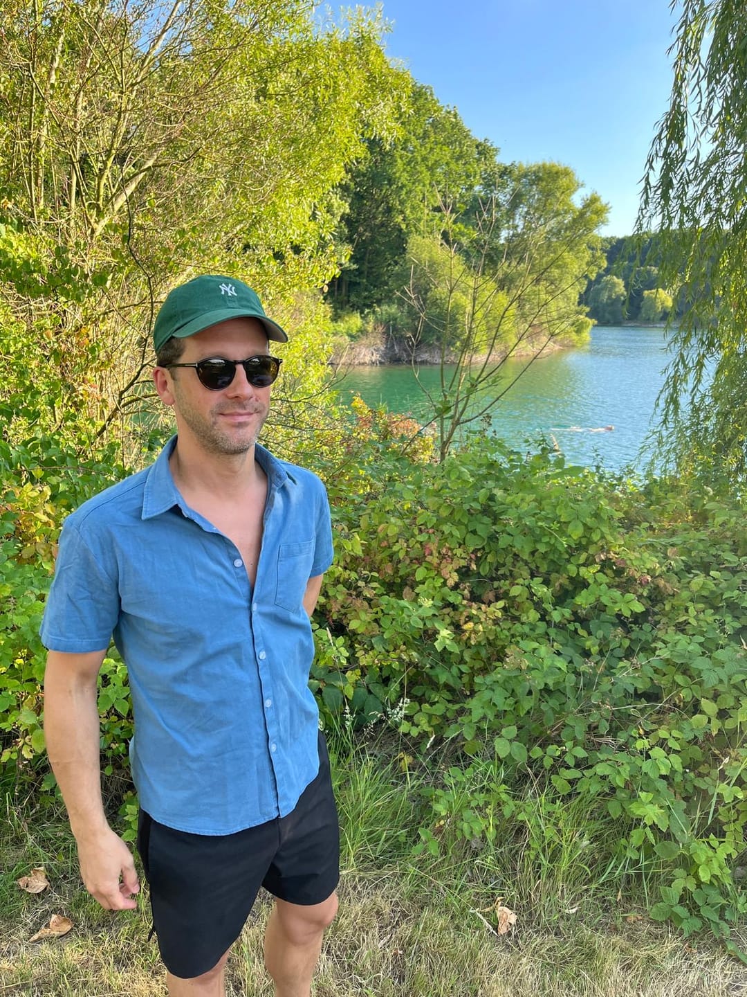Customer photo review of Herren Lässiges Kurzarmhemd mit Leinen Baumwolle Navy Blau
