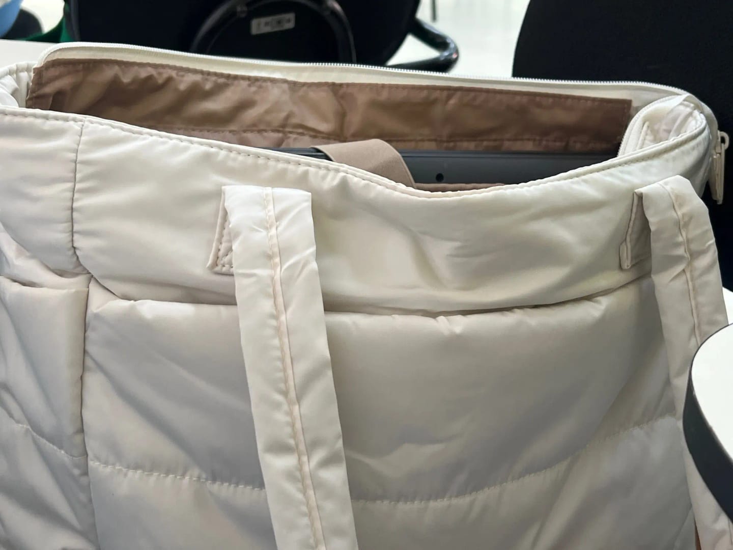 Customer photo review of Alex Puffer Tote Bag