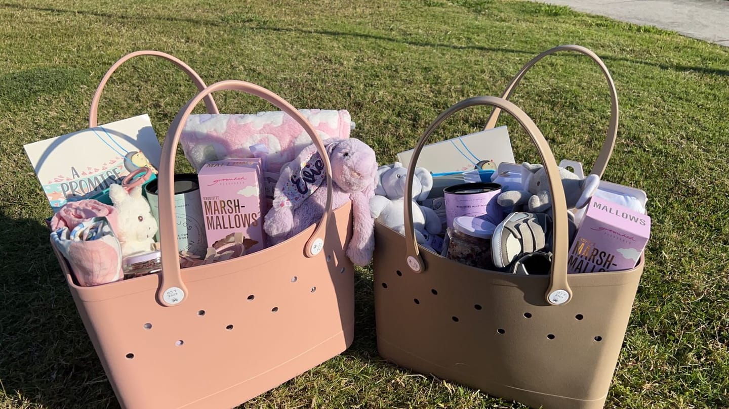 Customer photo review of Maxi Tribe Bag in Seashell Pink