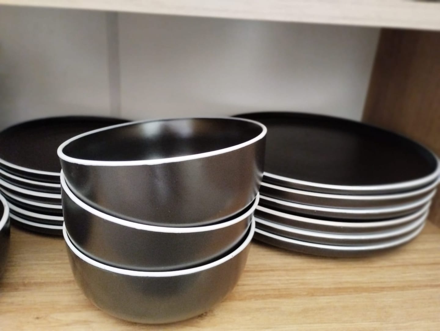 Customer photo review of Plato Playo Sakura Black Porcelana 27 Cms