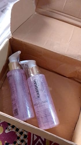 Customer photo review of LuminaBright Whitening Face Wash Double Pack: Duo Glow