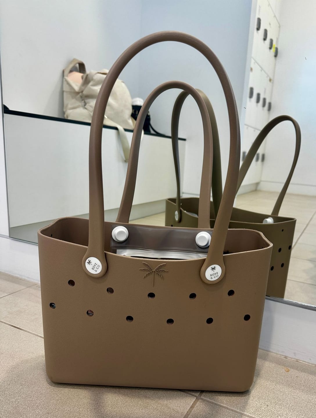 Customer photo review of Midi Tribe Bag in Mangrove