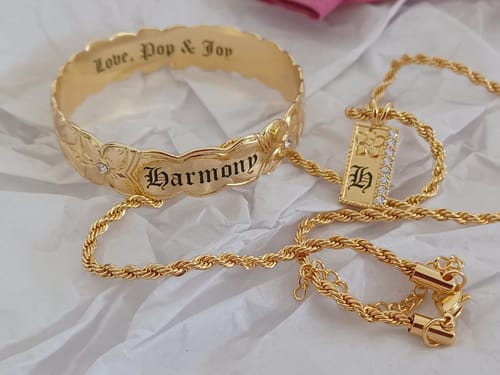 Customer photo review of Lōkahi Bundle | 10% OFF (1 Bracelet, 1 Necklace)