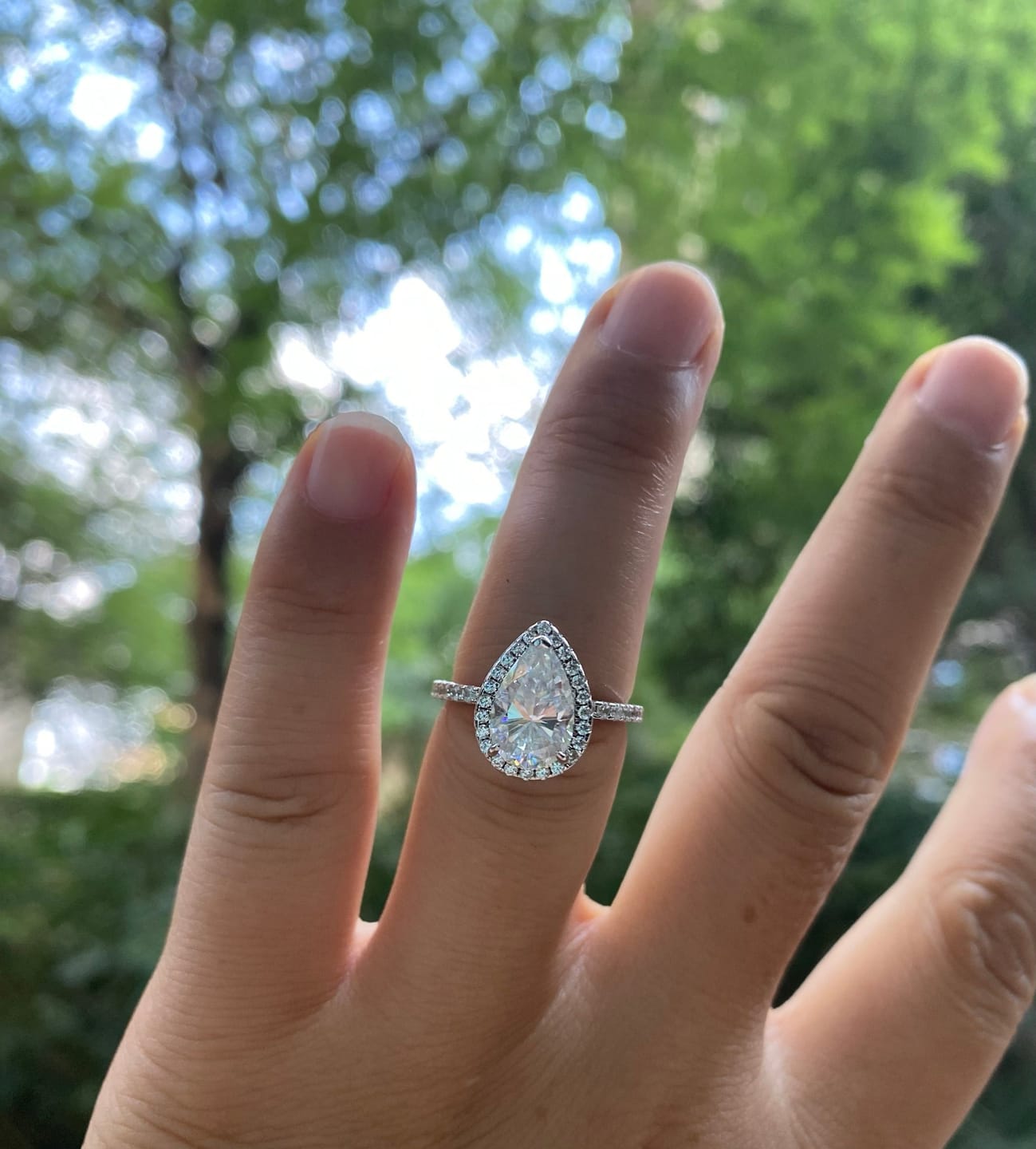Customer photo review of Rodiffy Moissanite 2.5 Ct Pear Cut Halo Engagement Ring For Women